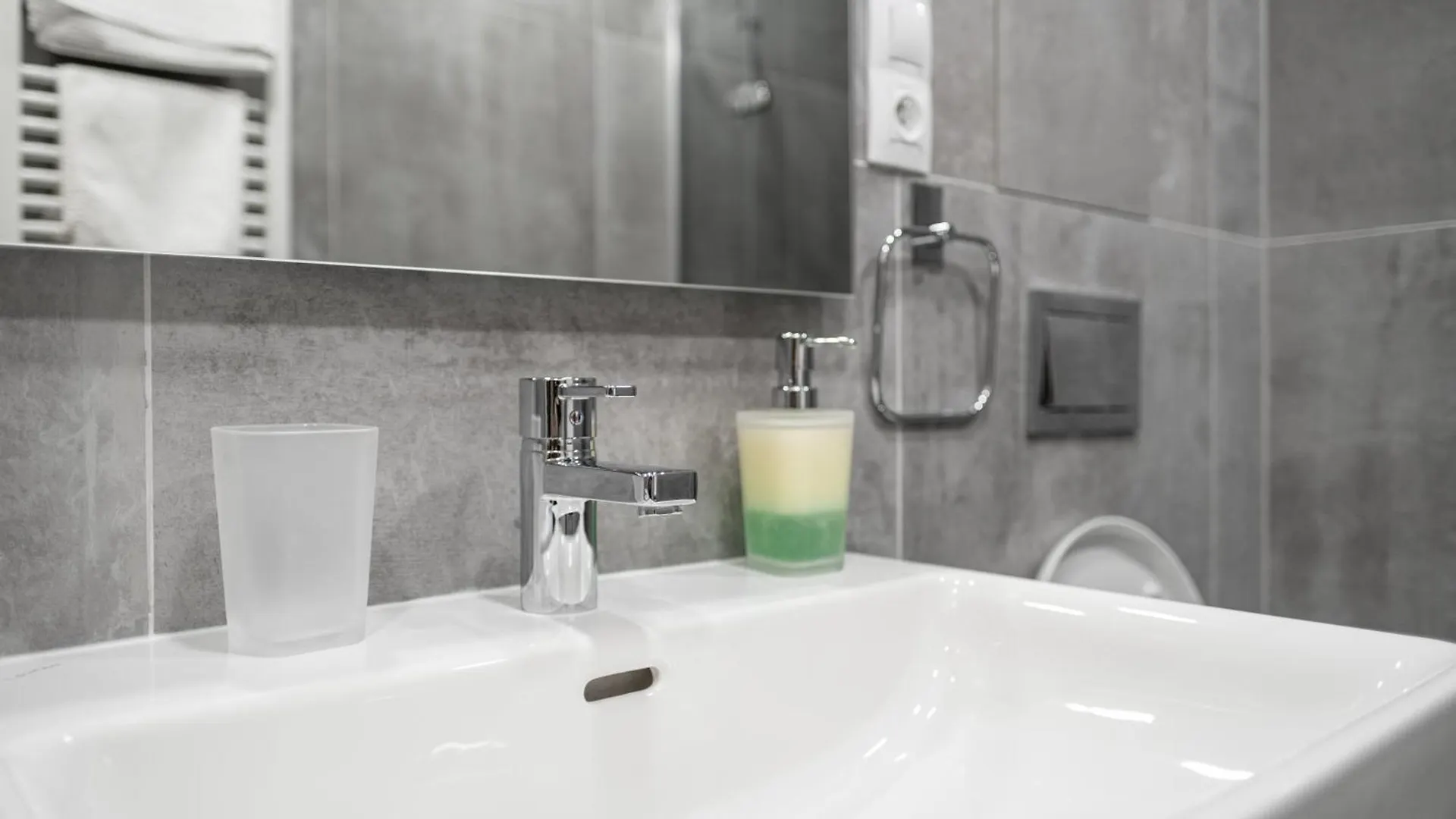 Luxury City Centre Apartment Prague